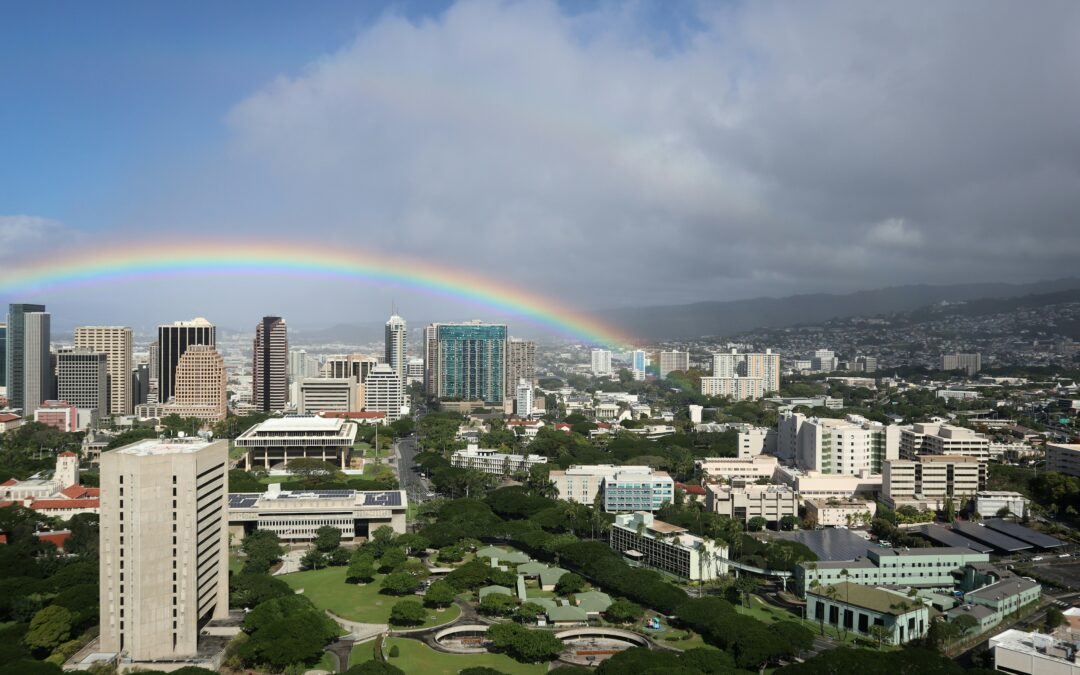 From basketball to business to lobbying, Shidler alumnus honors ‘late bloomers’ with new scholarship